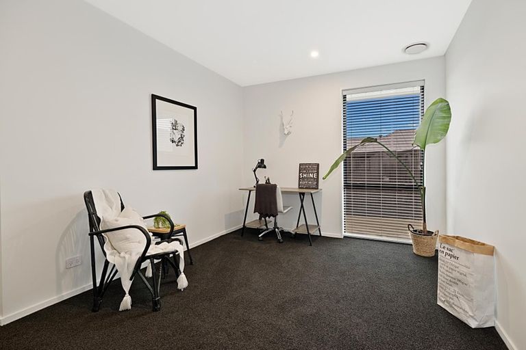 Photo of property in 18 Fairmont Rise, West Melton, 7618