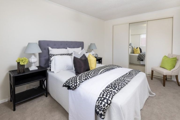 Photo of property in 58 Vivian Wilson Drive, Eastern Beach, Auckland, 2012