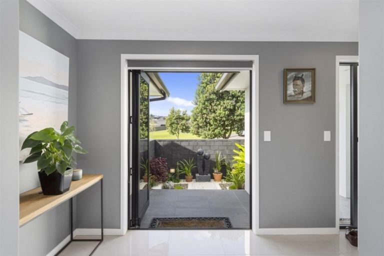 Photo of property in 33 Glenpark Crescent, Bethlehem, Tauranga, 3110