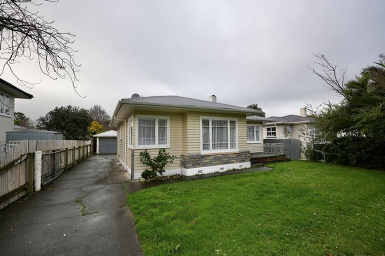 Photo of property in 42 College Street, Awapuni, Palmerston North, 4412