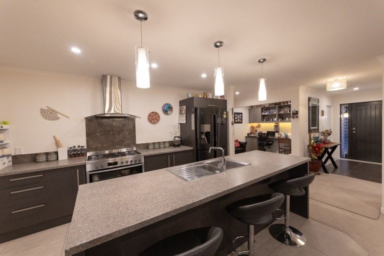 Photo of property in 199 Pacific Drive, Fitzherbert, Palmerston North, 4410