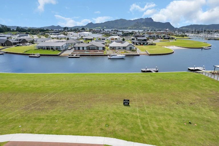 Photo of property in 29 Maturiki Drive, One Tree Point, 0118