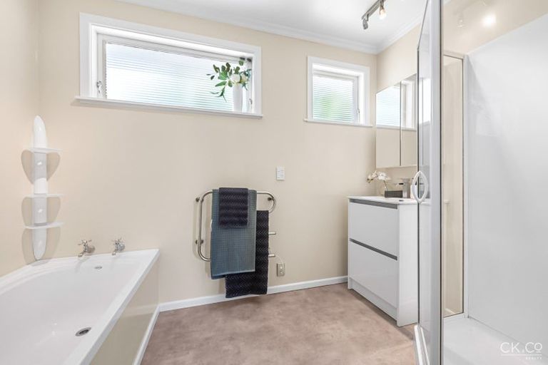 Photo of property in 4 Snell Grove, Clouston Park, Upper Hutt, 5018