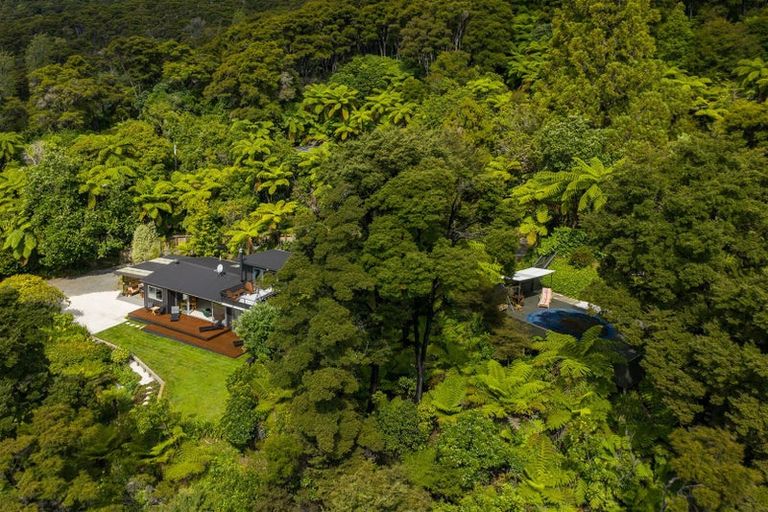 Photo of property in 480 Moetapu Bay Road, Moetapu Bay, Picton, 7282