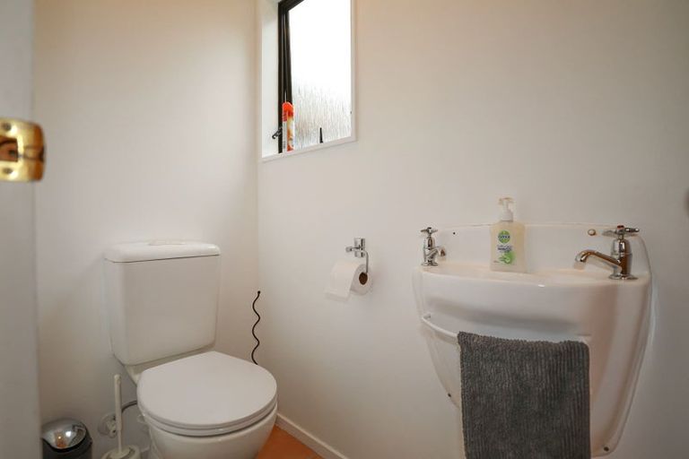 Photo of property in 2/69 Ngamotu Road, Hilltop, Taupo, 3330