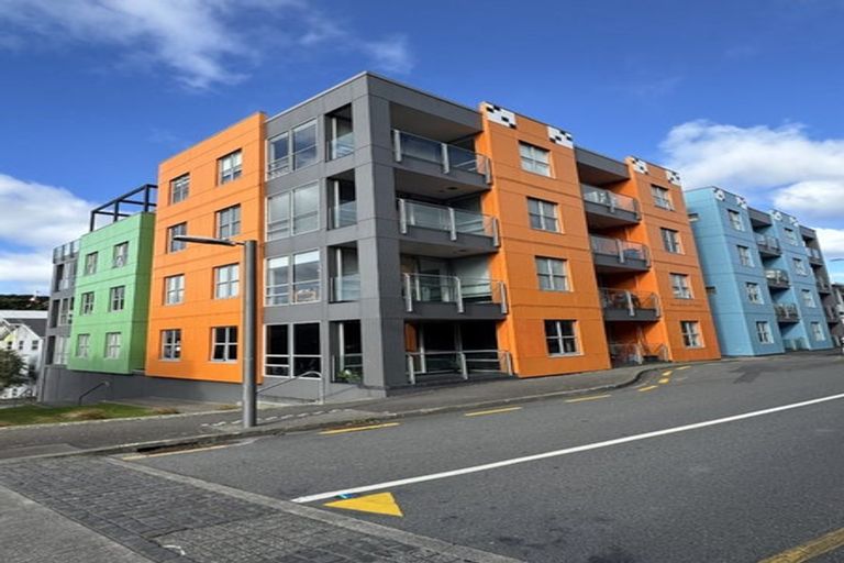 Photo of property in 6a/1 Hanson Street, Mount Cook, Wellington, 6021
