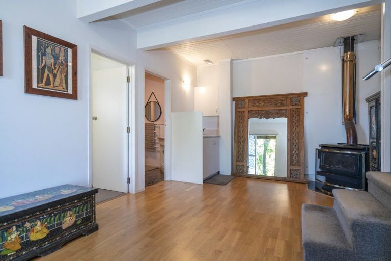 Photo of property in 3 Puriri Place, Whitianga, 3510