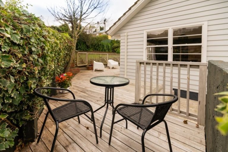 Photo of property in 41 Bassett Road, Johnsonville, Wellington, 6037