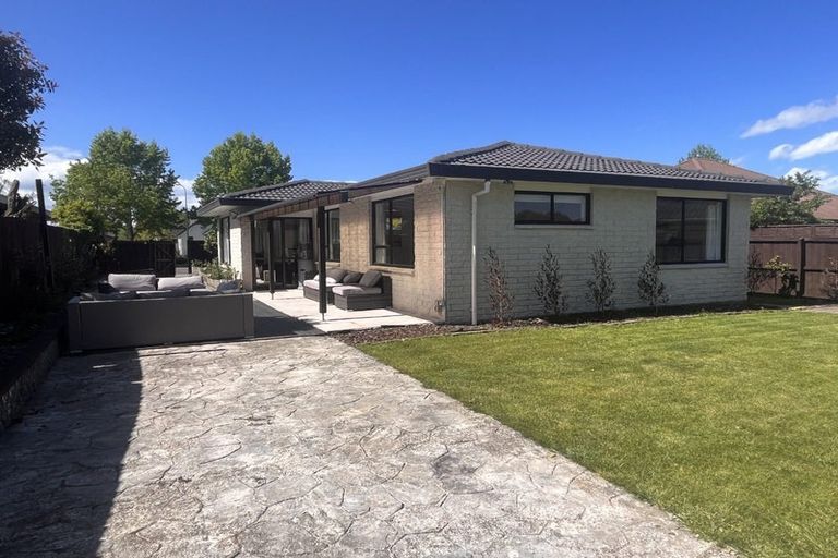 Photo of property in 10 Lochmore Street, Bishopdale, Christchurch, 8051
