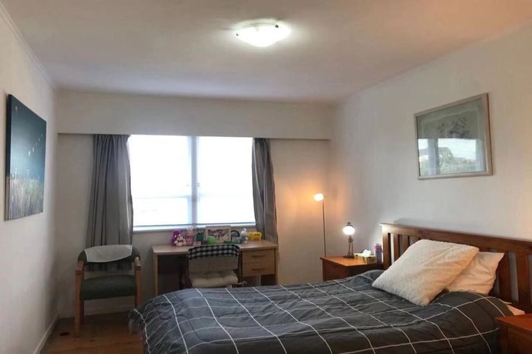 Photo of property in 20 Karaka Street, New Lynn, Auckland, 0600