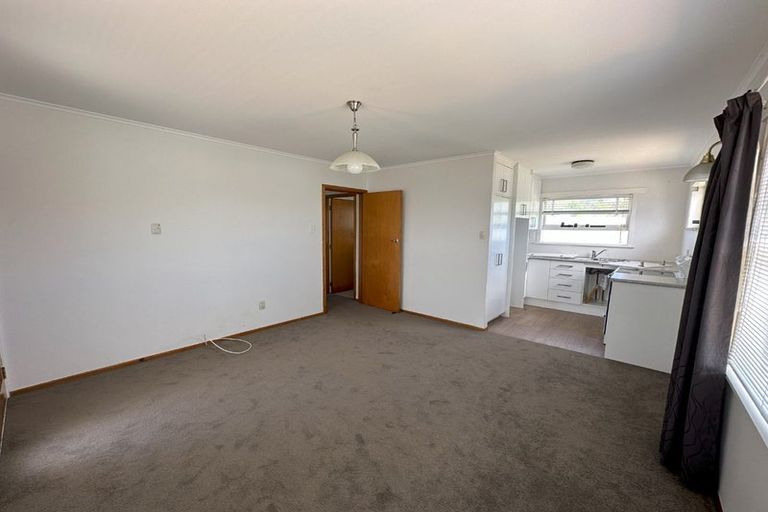 Photo of property in 494 Don Buck Road, Massey, Auckland, 0614