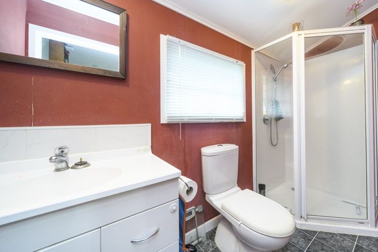 Photo of property in 651 Featherston Street, Roslyn, Palmerston North, 4414