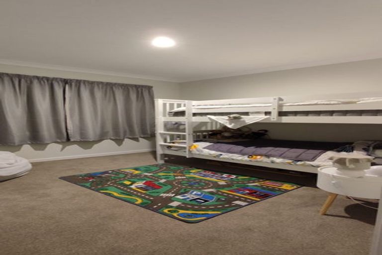 Photo of property in 2 Pukeko Place, Picton, 7220