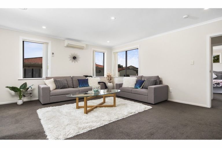 Photo of property in 4 Mclean Avenue, Papatoetoe, Auckland, 2025