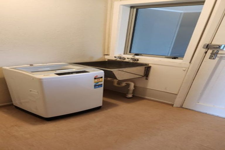 Photo of property in 16-18 Opie Place, Highbury, Palmerston North, 4412