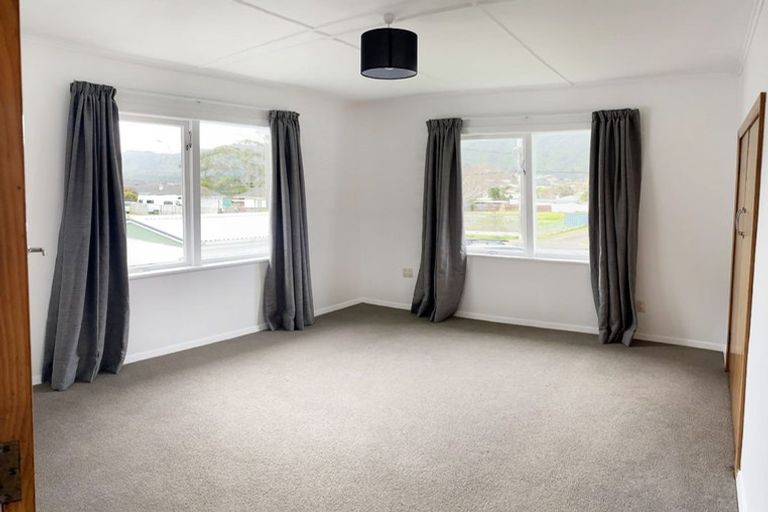 Photo of property in 155 Wellington Road, Wainuiomata, Lower Hutt, 5014
