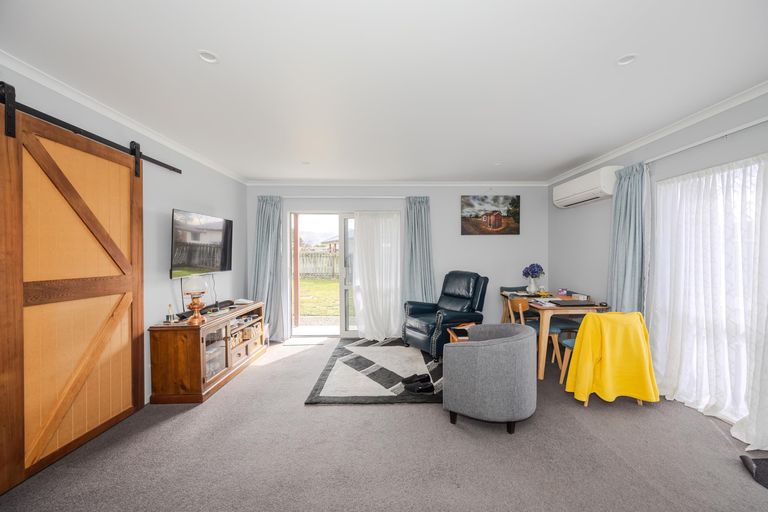 Photo of property in 76 Gordon Street, Kurow, 9435