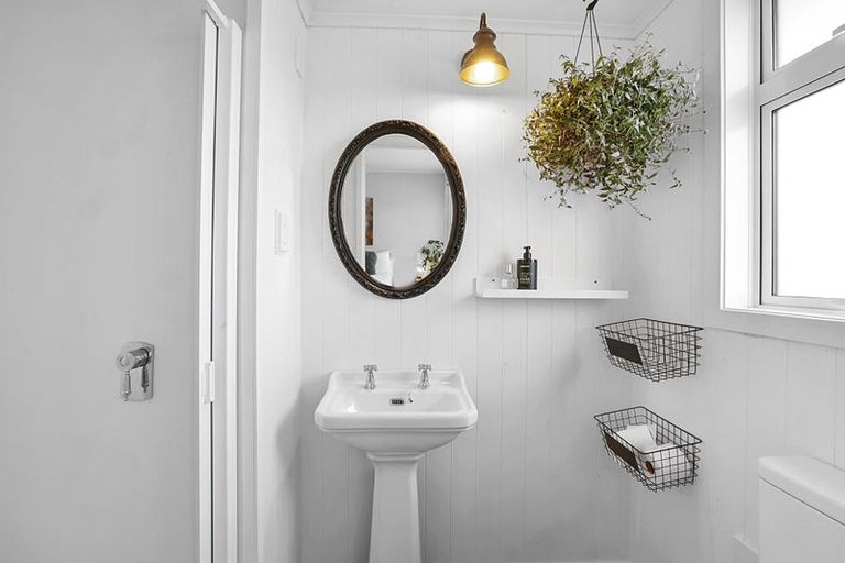 Photo of property in 4 Dartmoor Avenue, Westown, New Plymouth, 4310