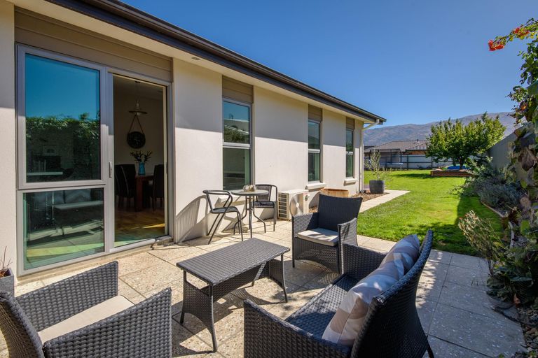 Photo of property in 4 Elite Court, Mount Pisa, Cromwell, 9383