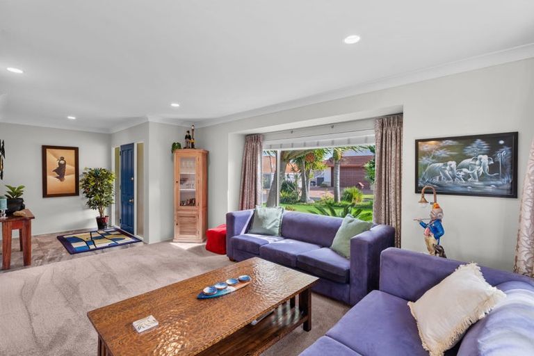 Photo of property in 7 Nypa Way, Somerville, Auckland, 2014