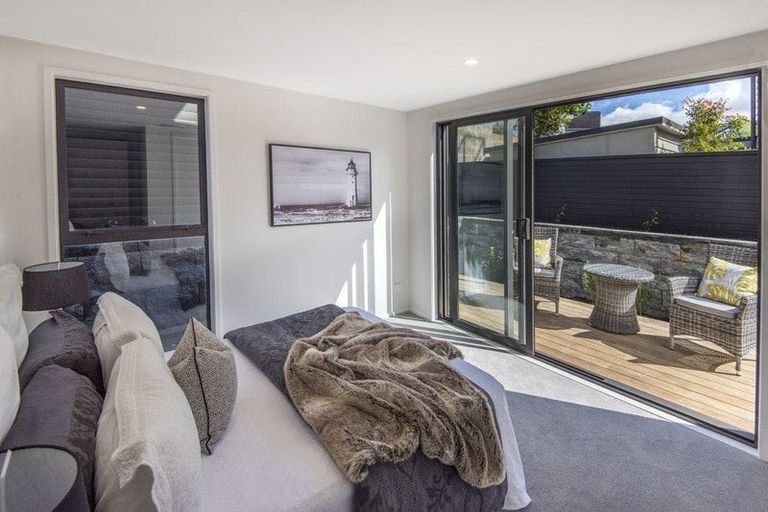 Photo of property in 16d Saltburn Road, Milford, Auckland, 0620