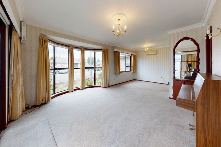 Photo of property in 21 Burnett Street, Ashburton, 7700