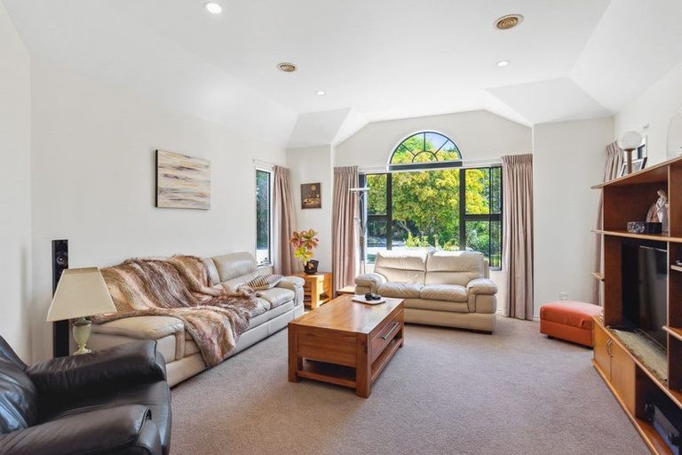 Photo of property in 4 Maple Lane, Waikanae, 5036