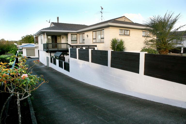 Photo of property in 80 Opaheke Road, Opaheke, Papakura, 2113