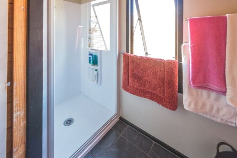 Photo of property in 19 Tongariro Street, Castlecliff, Whanganui, 4501