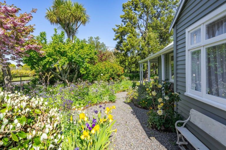 Photo of property in 60 Richmond Road, Carterton, 5713