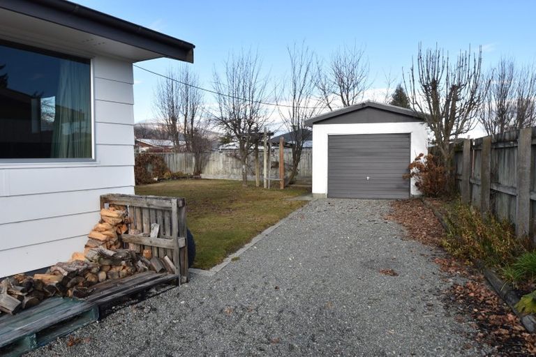 Photo of property in 35 Tasman Road, Twizel, 7901