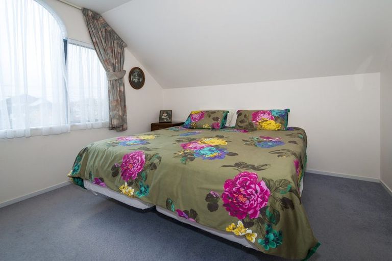 Photo of property in 2/94 Pretoria Street, Hutt Central, Lower Hutt, 5010