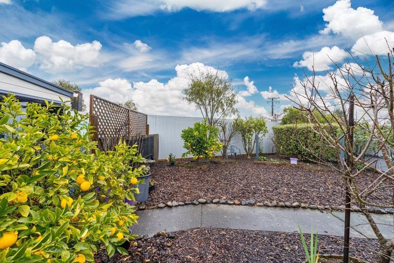 Photo of property in 84 Invergarry Road, Hilltop, Taupo, 3330