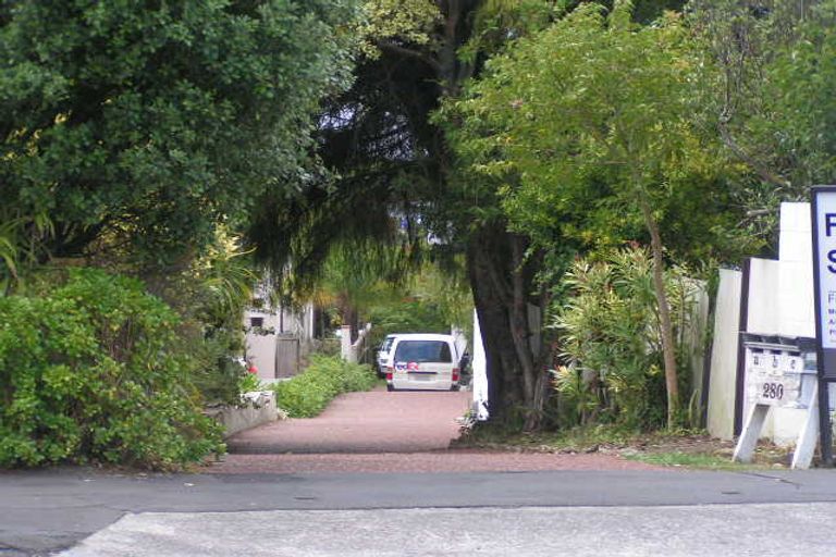 Photo of property in 3/280 Lake Road, Hauraki, Auckland, 0622