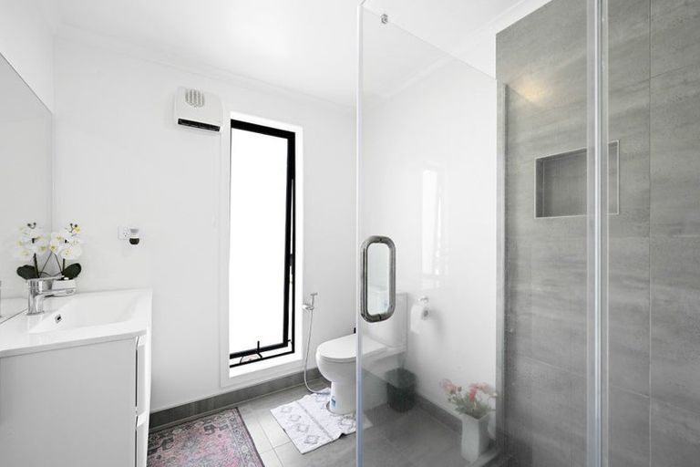 Photo of property in 49 Te Tiireke Drive, Glenview, Hamilton, 3206