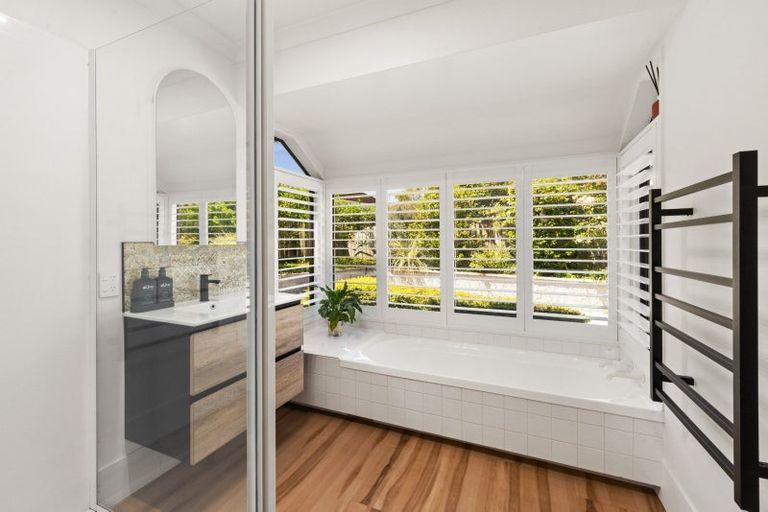 Photo of property in 12 Lennon Grove, Havelock North, 4130