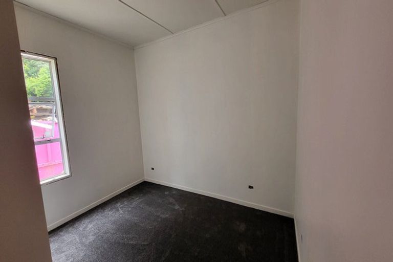 Photo of property in 71 Gladstone Road North, Dalmore, Dunedin, 9010