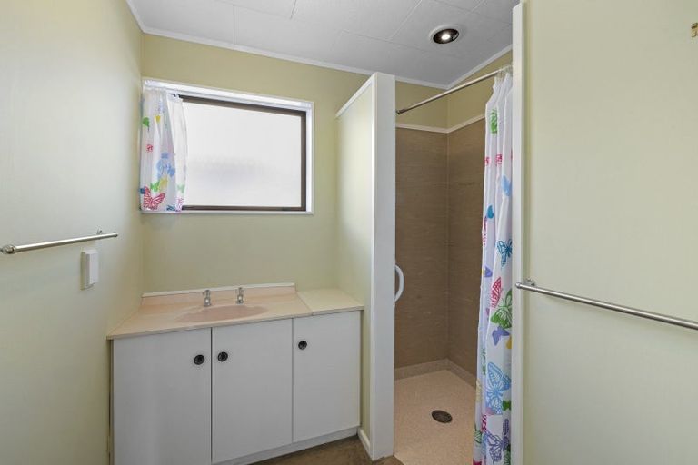 Photo of property in 17 Cutfield Road, New Plymouth, 4310