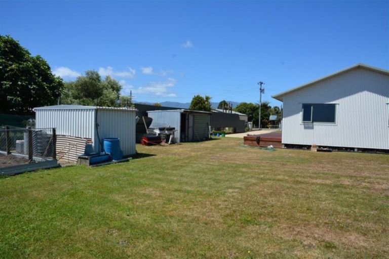 Photo of property in 5 Hunter Street, Karamea, 7893