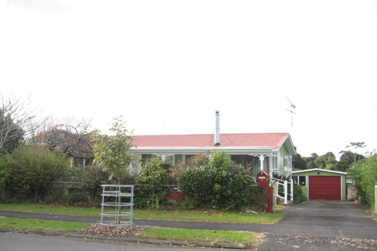 Photo of property in 3 Valencia Place, Manurewa, Auckland, 2102