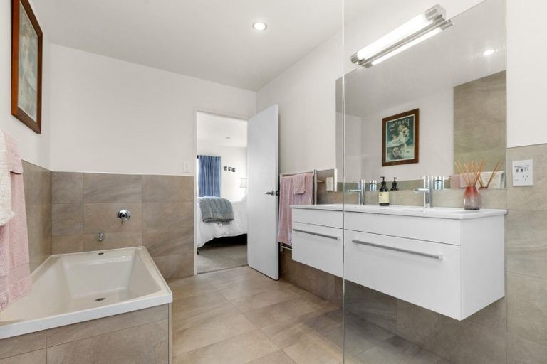 Photo of property in 159 Thompson Road, Bluff Hill, Napier, 4110