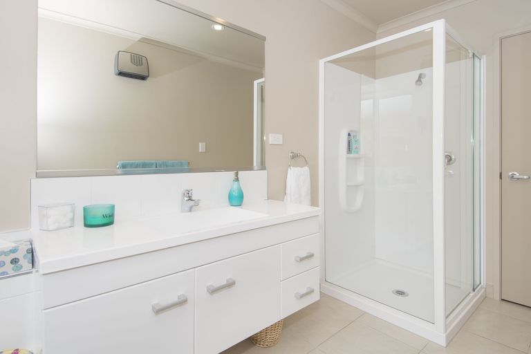 Photo of property in 2 Mortlake Heights, Pyes Pa, Tauranga, 3112