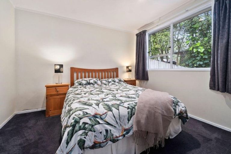 Photo of property in 23 Claverdon Drive, Massey, Auckland, 0614