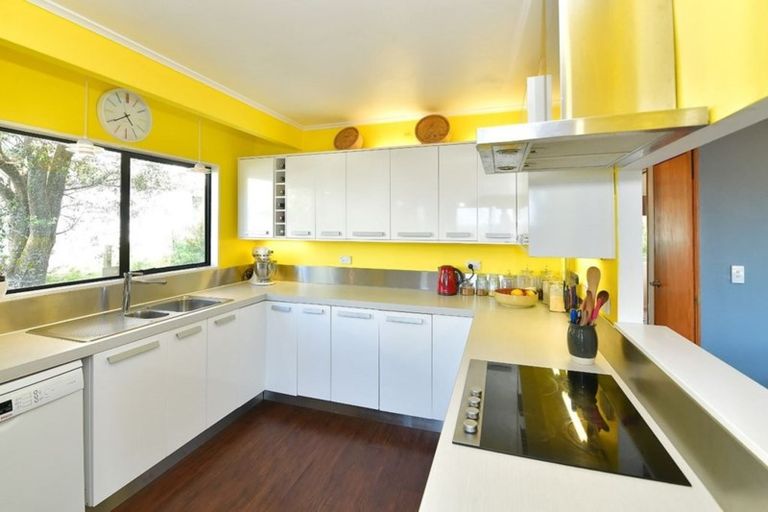 Photo of property in 1 Inca Place, Snells Beach, 0920