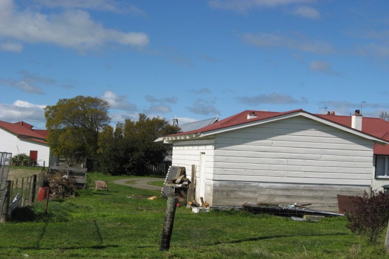 Photo of property in 6 Walter Street, Takapau, 4203