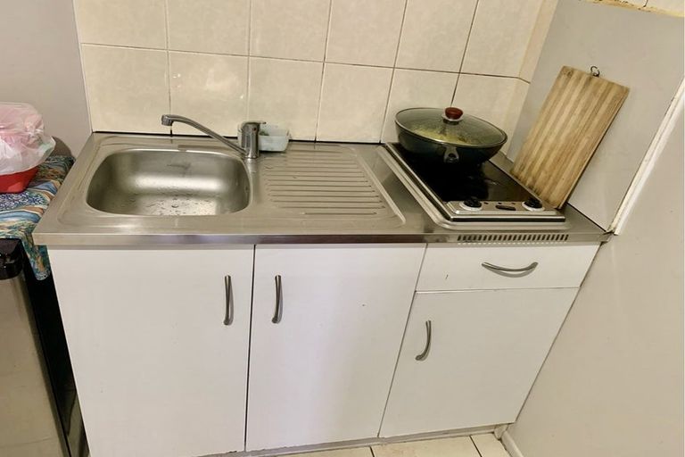 Photo of property in 1/16 Kenderdine Road, Papatoetoe, Auckland, 2025