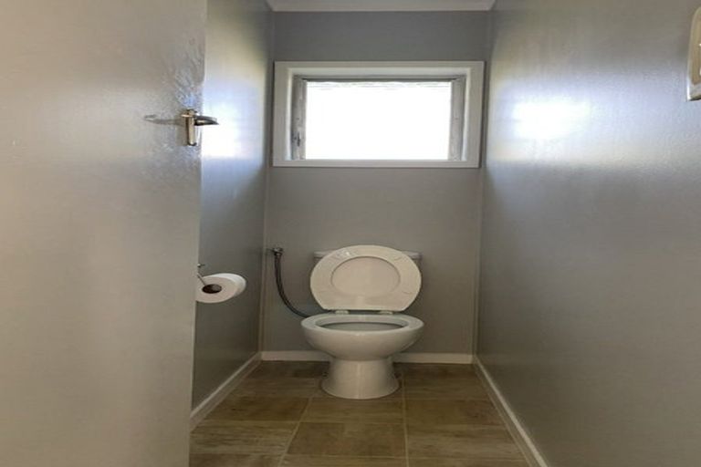 Photo of property in 1/27 Corunna Road, Milford, Auckland, 0620