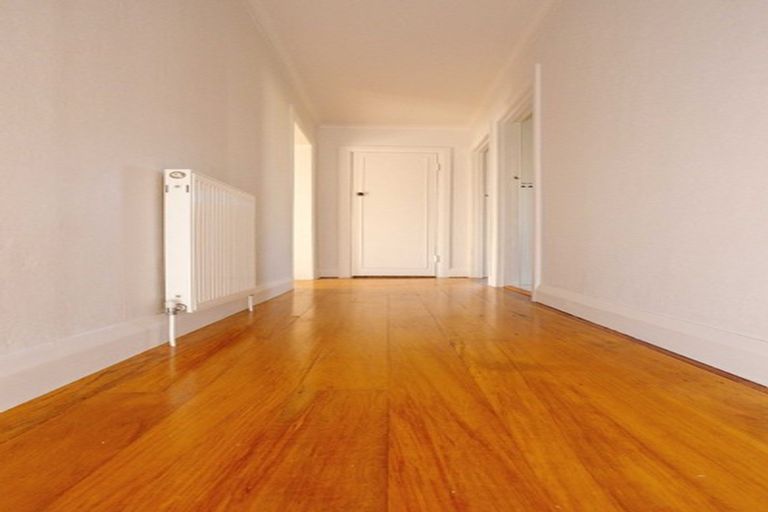 Photo of property in 21 Parkes Avenue, Saint Johns Hill, Whanganui, 4501