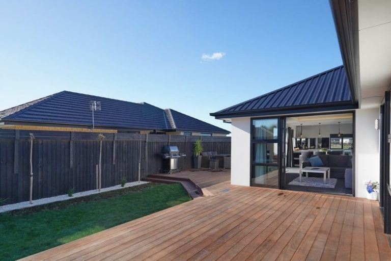 Photo of property in 14 Ellesmere Street, Marshland, Christchurch, 8083