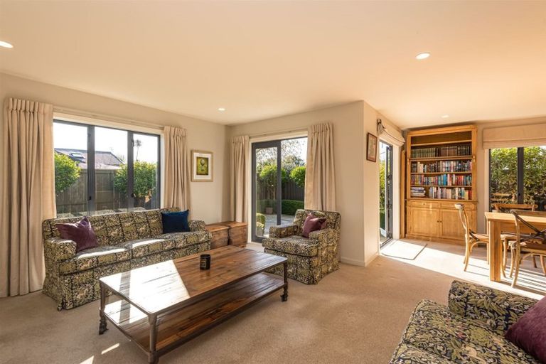 Photo of property in 24 Courtenay Street, St Albans, Christchurch, 8014